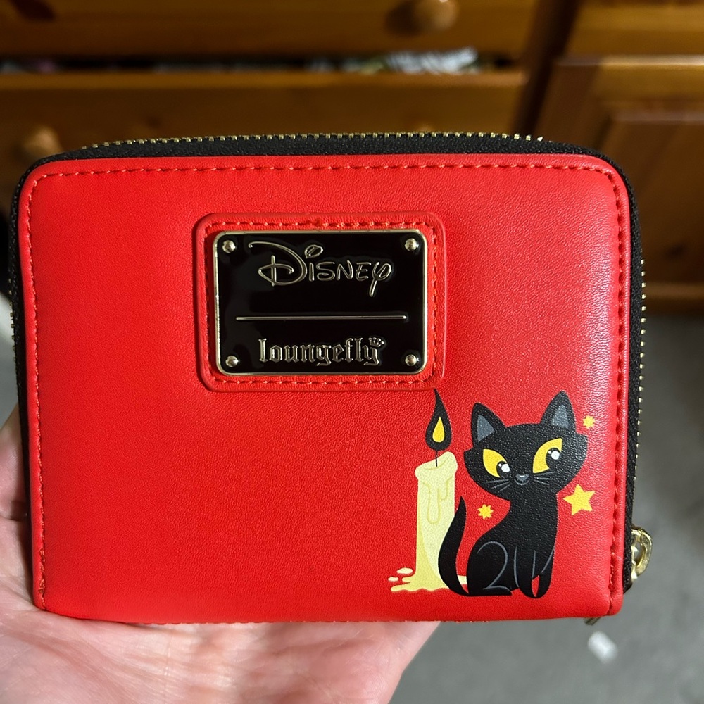 Disney Loungefly Wallet - Hocus Pocus Zip Around Wallet